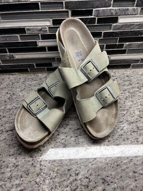 Womens Birkenstock Double Buckle Slides in Sage Green/Gray size 8/mens 6 narrow